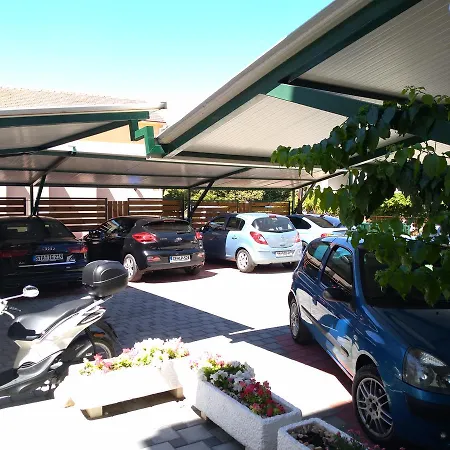 Apartament Davor